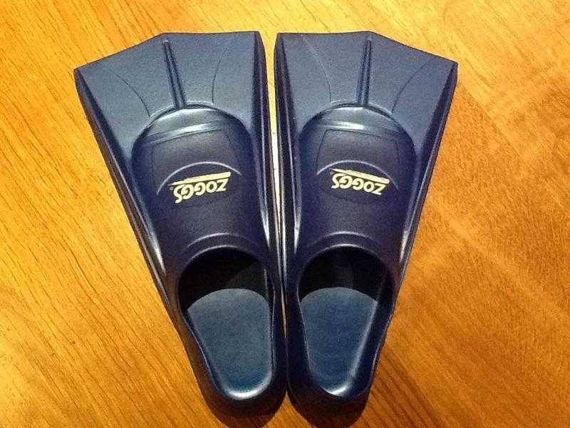 Zoggs Bluefin Training Fins Size 1-1.5
