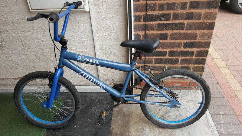 Zombie Apocalypse BMX Bike 20 inch wheels (Suit age 8 yrs to 16 yrs).