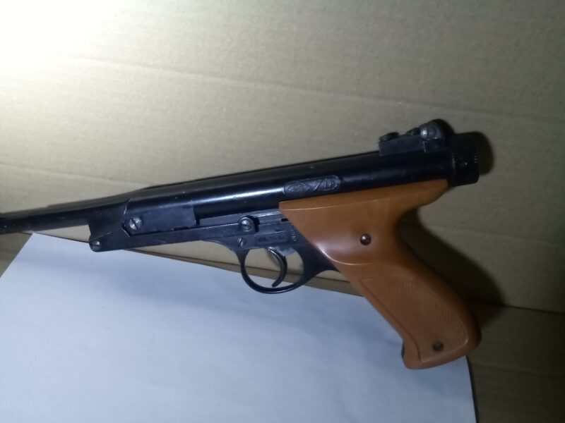 177 ITALIAN MONDIAL ZIP AIR PISTOL 