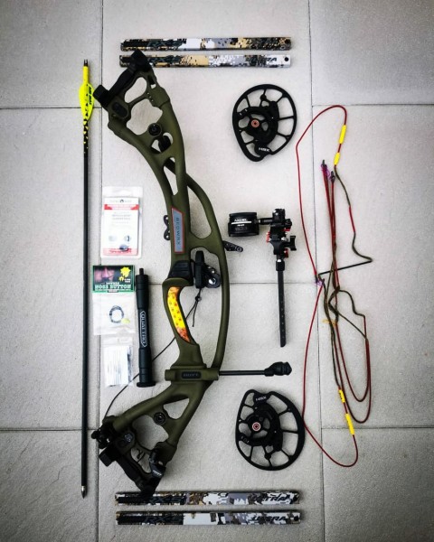 HOYT CARBON RX 7 6 3